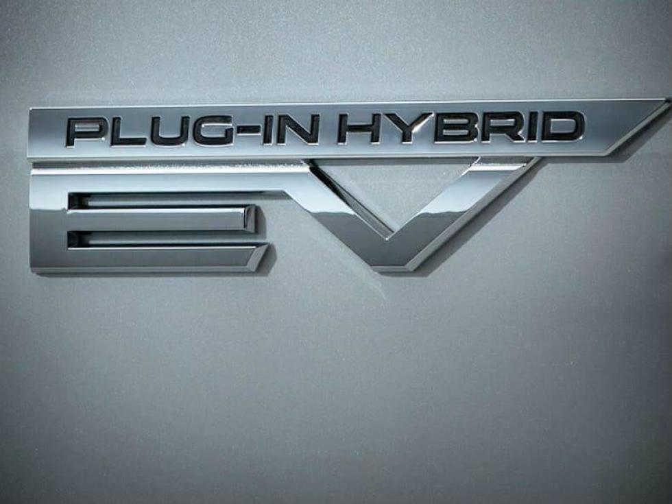 Διέρρευσε το ανανεωμένο Mitsubishi Eclipse Cross